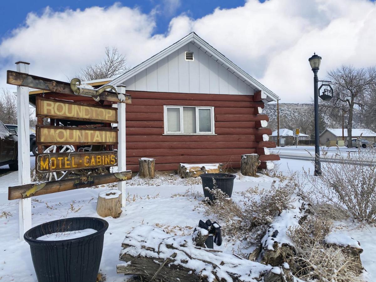 Roundtop Mountain Vista - Cabins And Motel Thermopolis Exterior foto