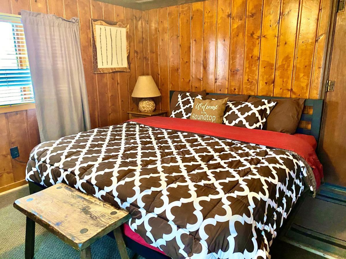 Roundtop Mountain Vista - Cabins And Motel Thermopolis Exterior foto