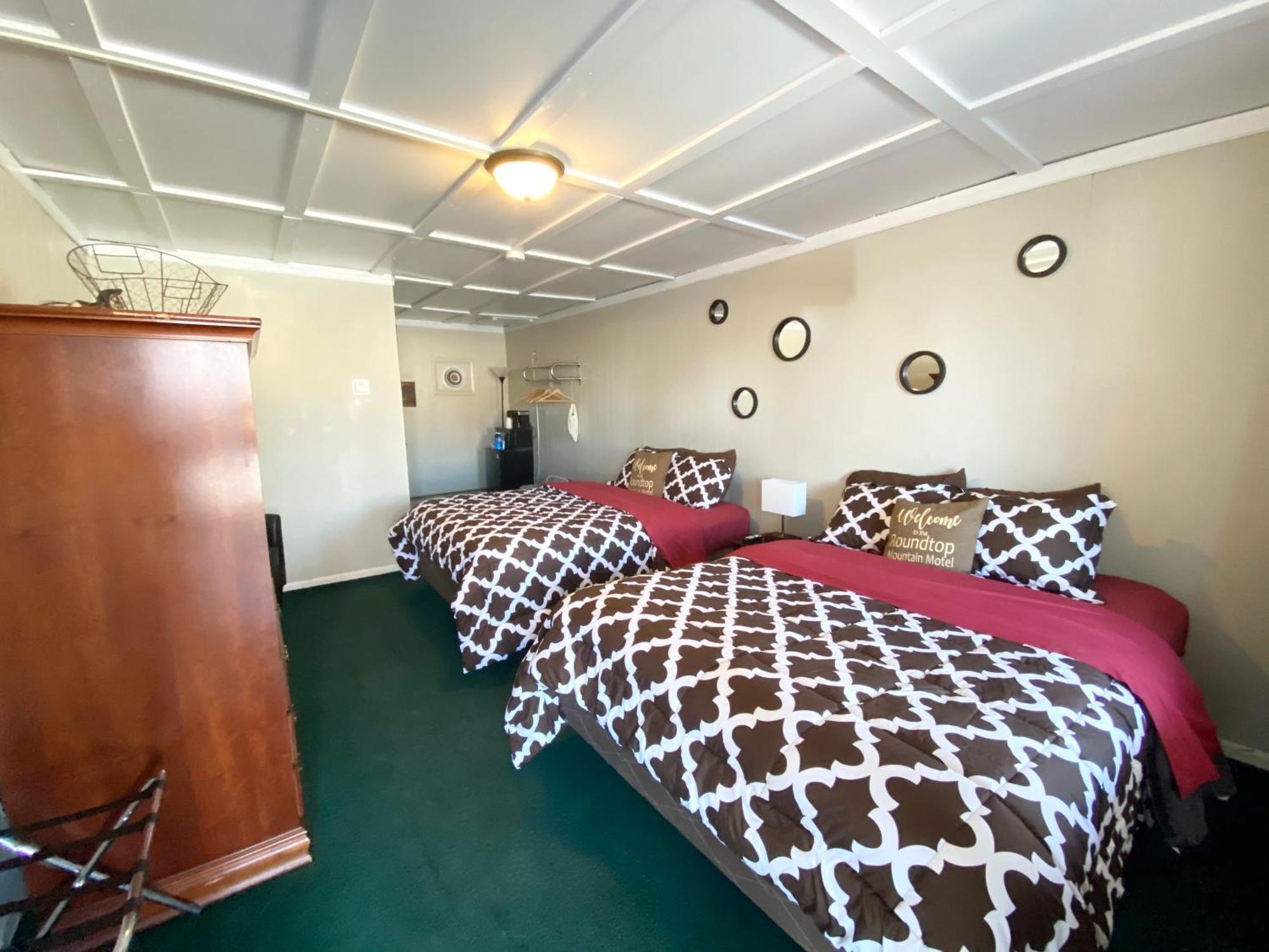 Roundtop Mountain Vista - Cabins And Motel Thermopolis Exterior foto